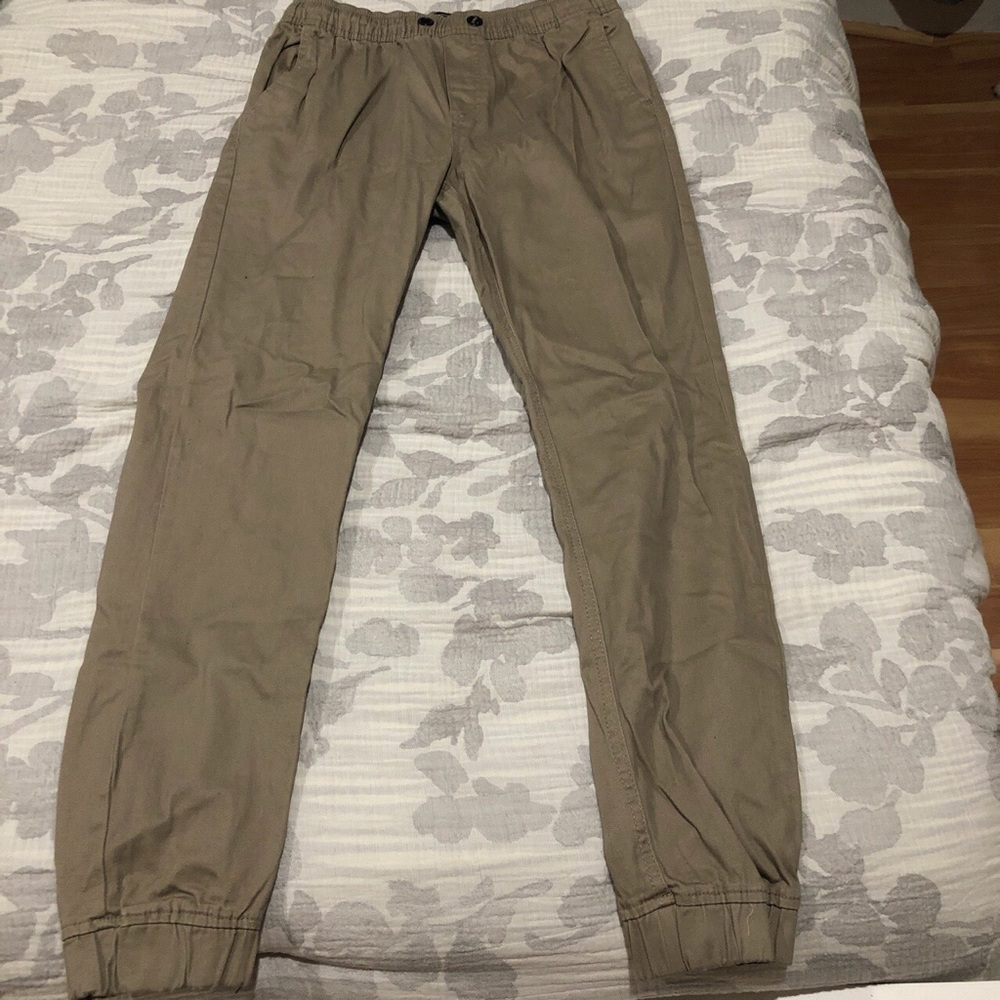 khaki cargos